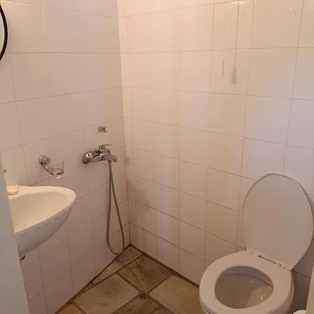 Spitaki Ferienhaus