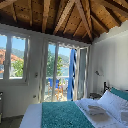 Spitaki * Skopelos Town