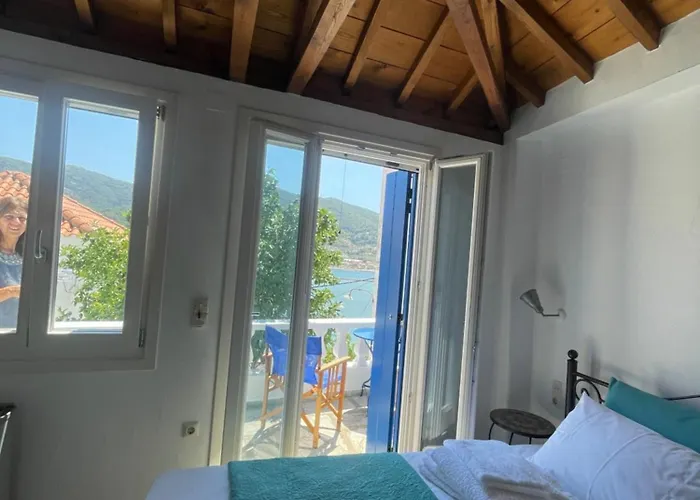 Spitaki * Skopelos Town